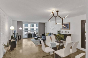 Superb Private unit Perfectly Located In Brickell